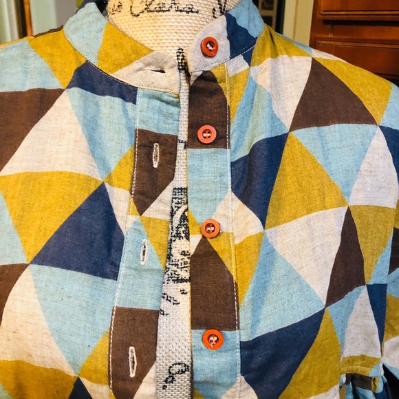 Top - Picture 2 of 3